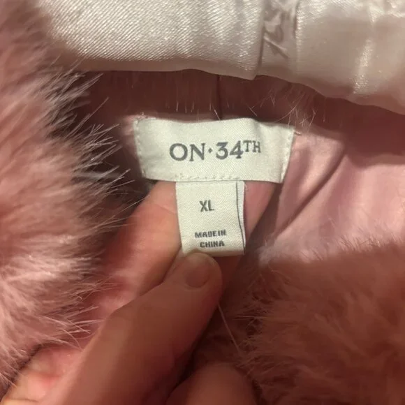On 34th Collared Silver Pink Faux-Fur Jacket Size XL NWT - Picture 3 of 11